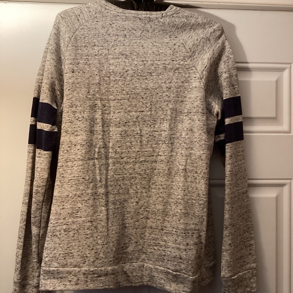 Disney Little Mermaid 1989 Women’s Large Sweatshirt Pullover - Picture 3 of 5